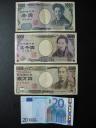 Billetes japoneses vistos de frente